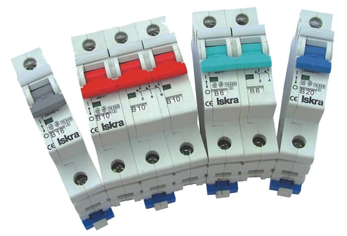 Types of circuit breaker - Linquip