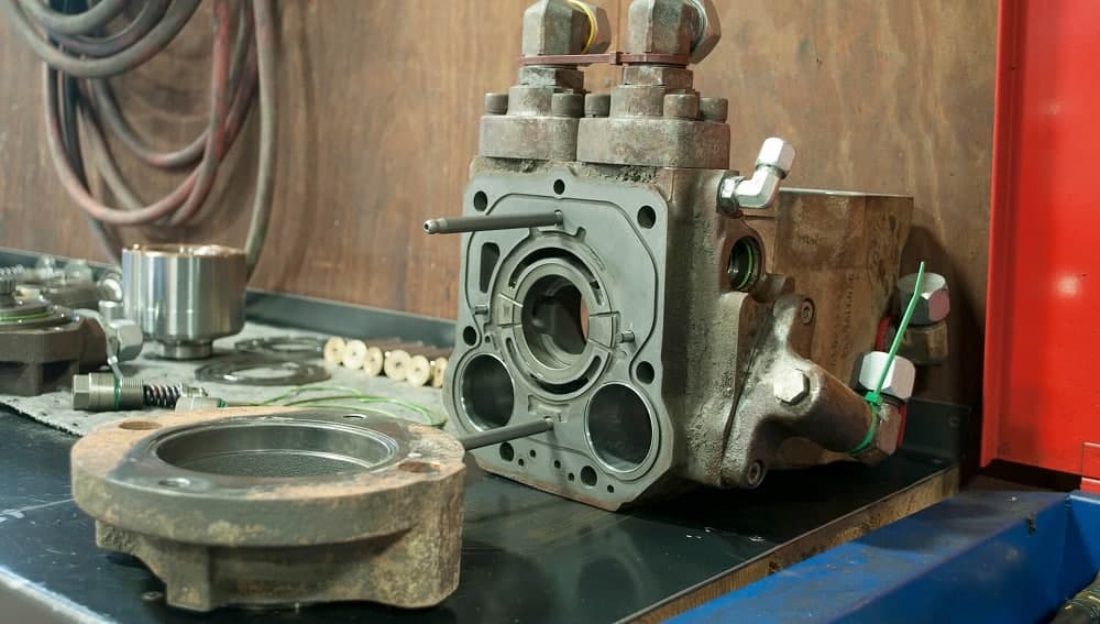 How does a hydraulic pump work? - Linquip