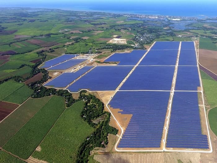 What is a solar farm? - Linquip