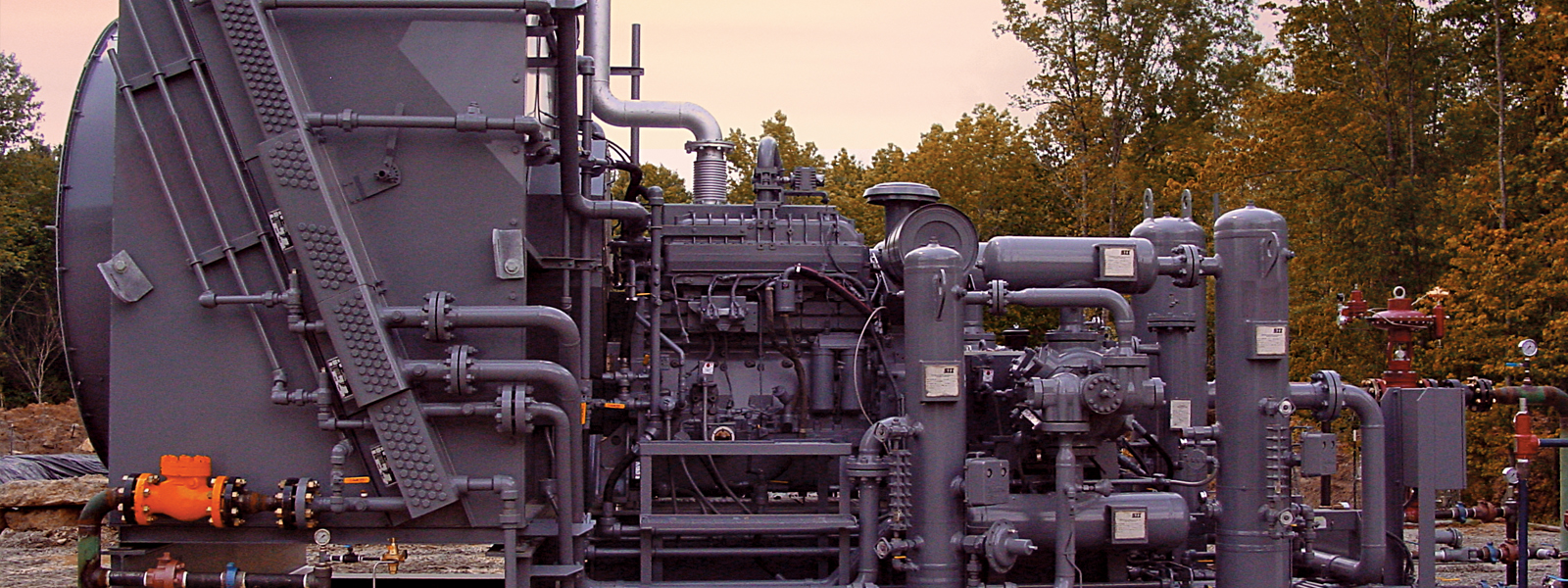gas compression engine application hero The Difference Between Gas Turbine and Gas Engine