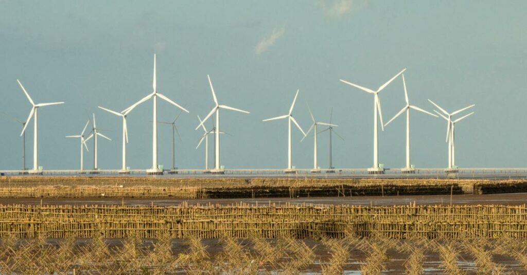 Featured Image 4 examples of wind energy