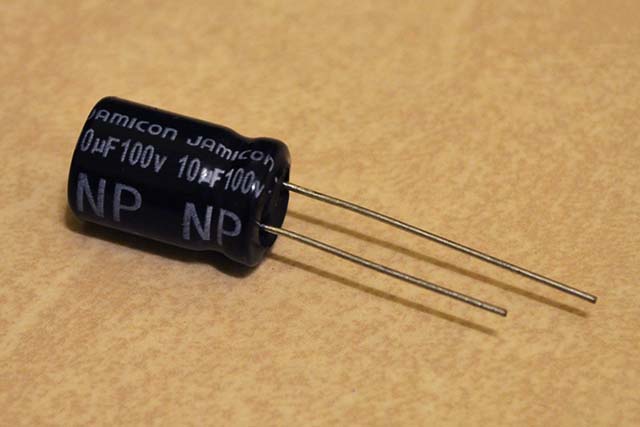 Polarized Capacitor