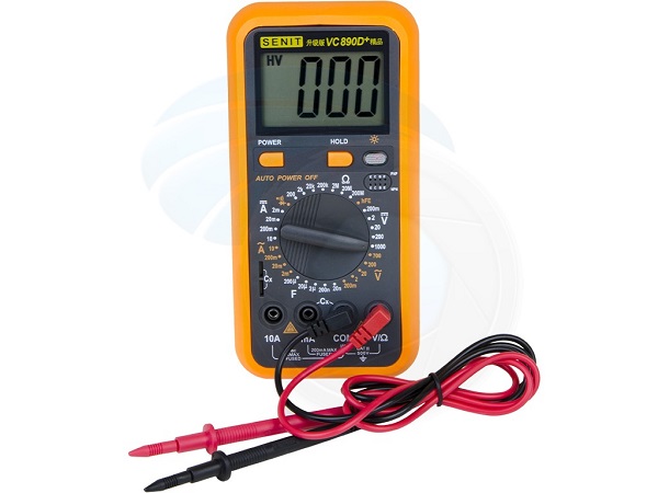 difference between multimeter and voltmeter