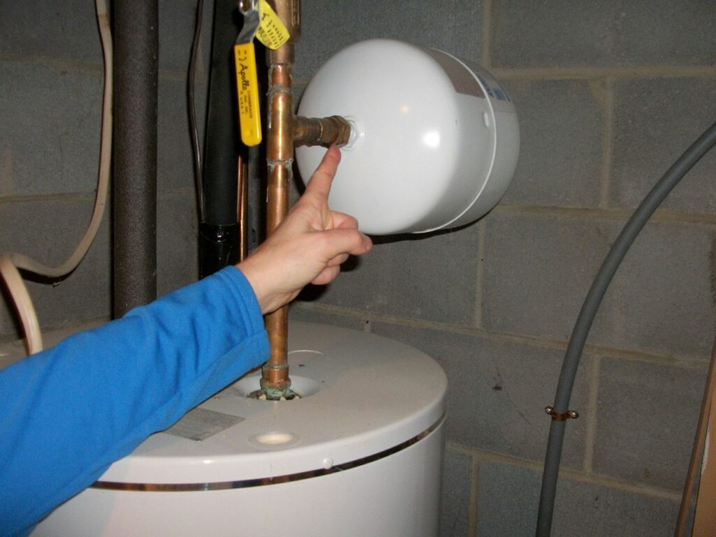 How to Plumb an Expansion Tank