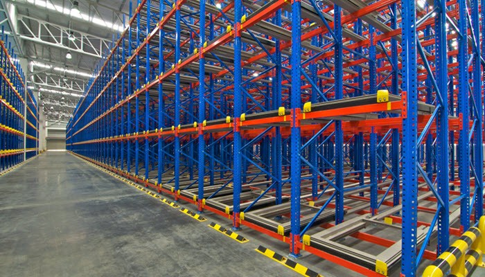 A Warehouse Racking System | Linquip