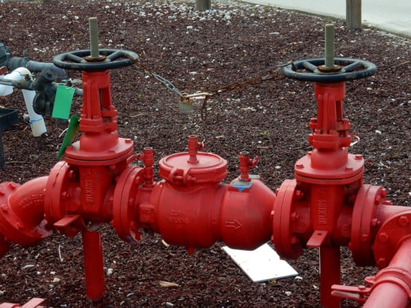 Backflow Valve Installation (Costs and Maintenance in 2022)