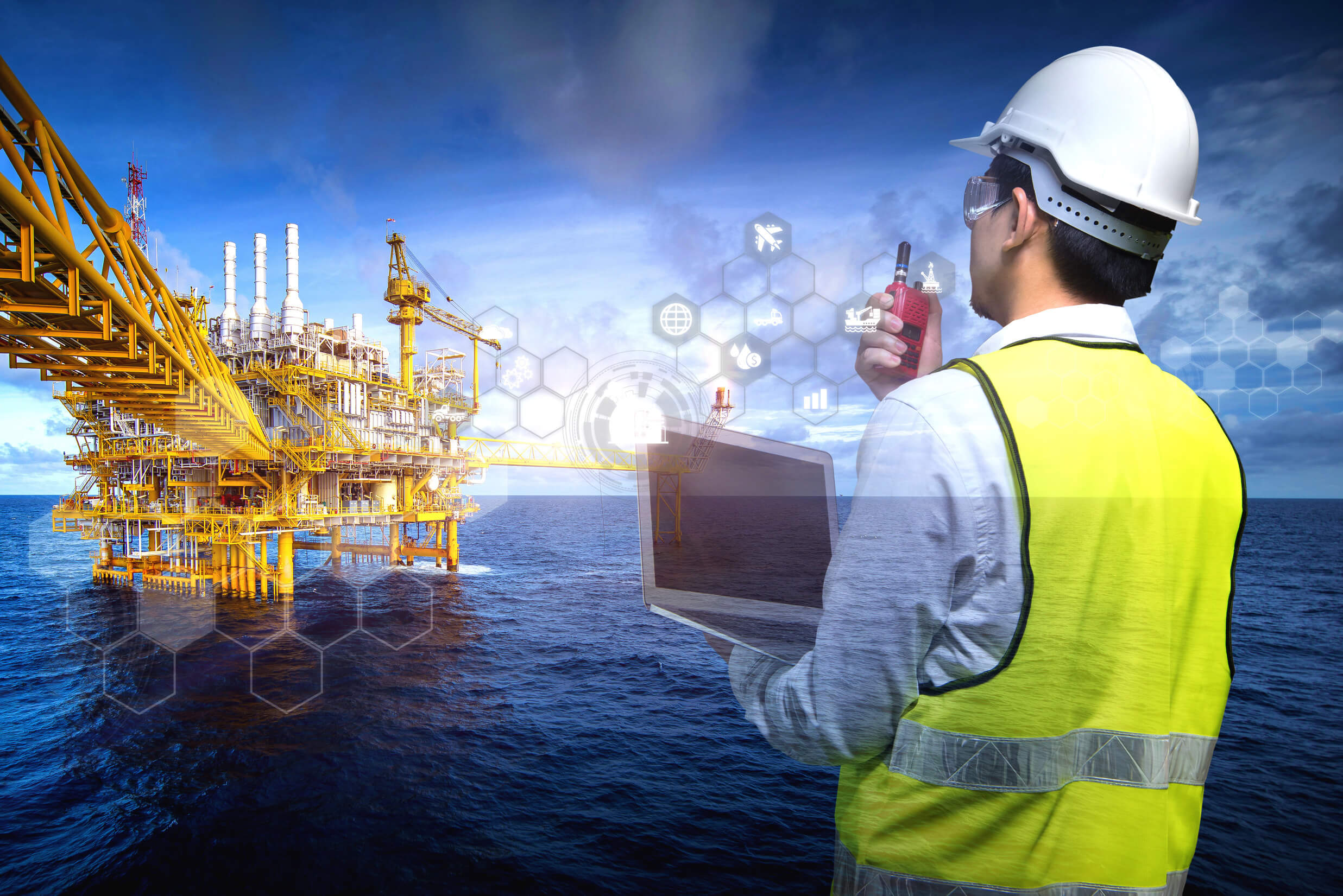 the-role-of-effective-communication-in-oil-rigs-and-drilling
