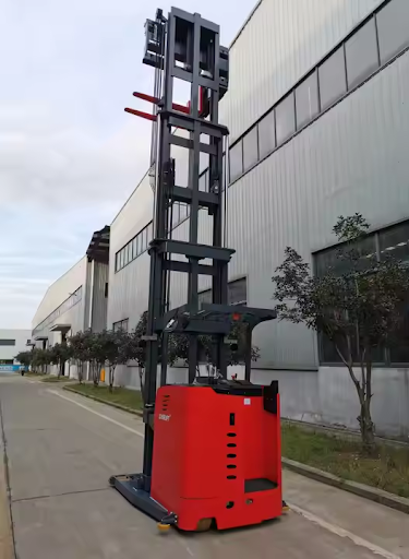 top-7-types-of-forklifts-for-tight-spaces-in-urban-construction-sites