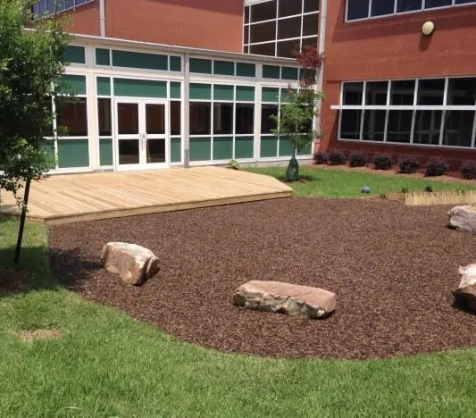 where-to-find-a-contractor-for-playground-surfacing-installation