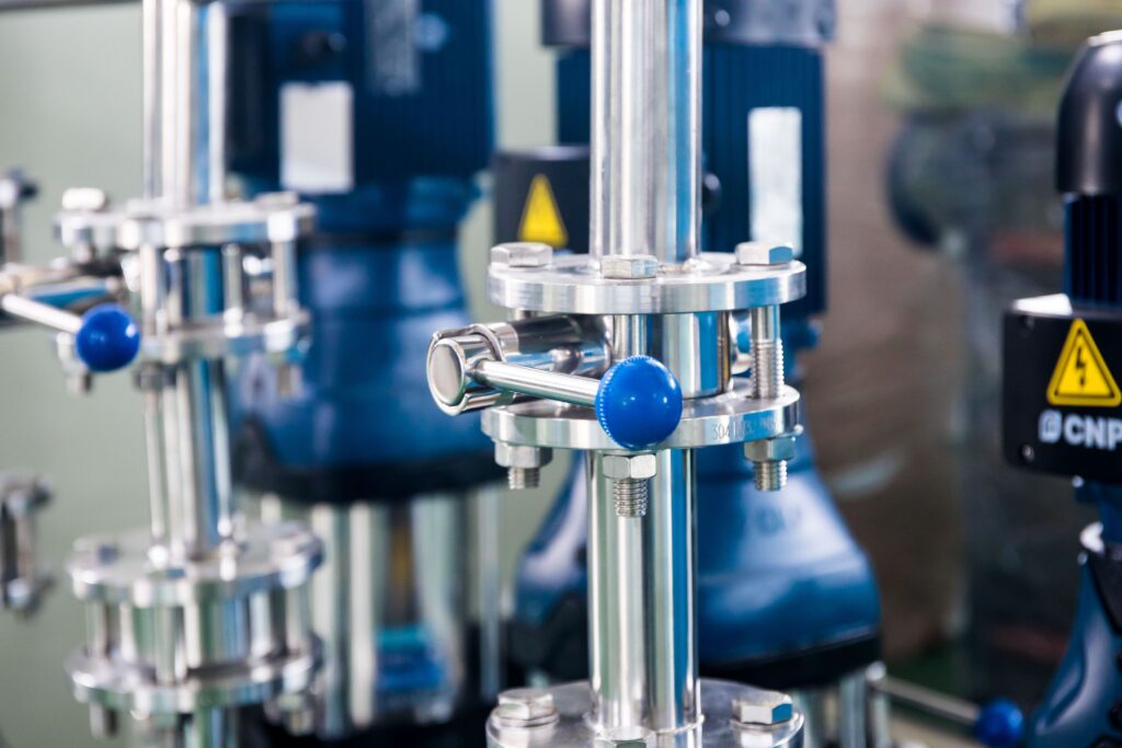 How Steel Processing Services Improve Efficiency in Manufacturing 2 pexels cang hai 2894404 4440200 steel processing