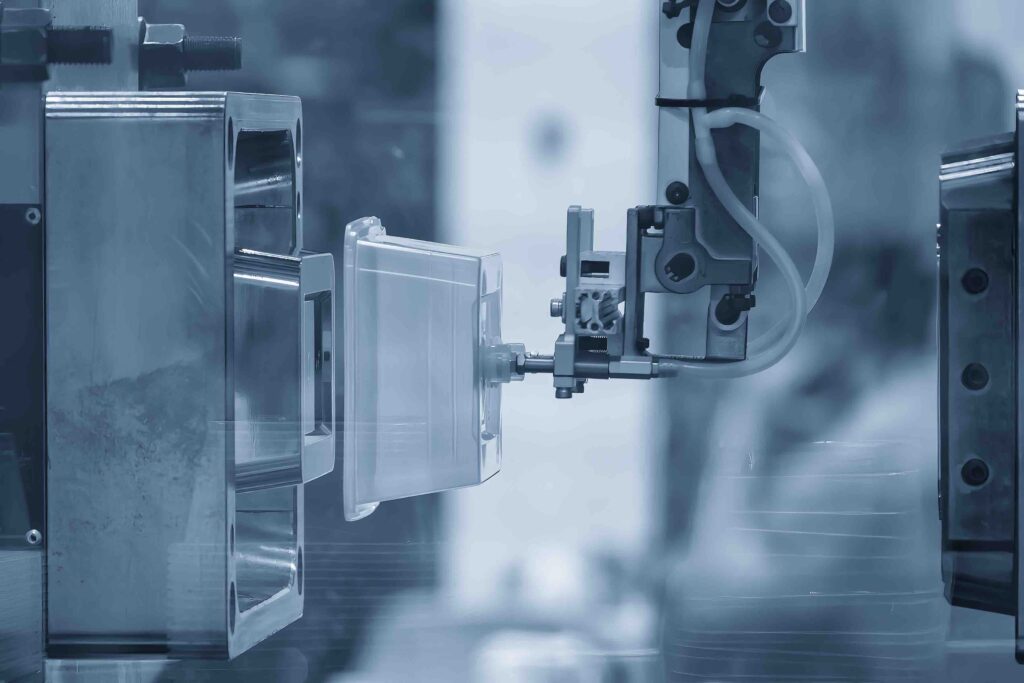 How Single-Source Mold Manufacturers Eliminate Supply Chain Friction 2 robotic system from injection process Mold manufacturer